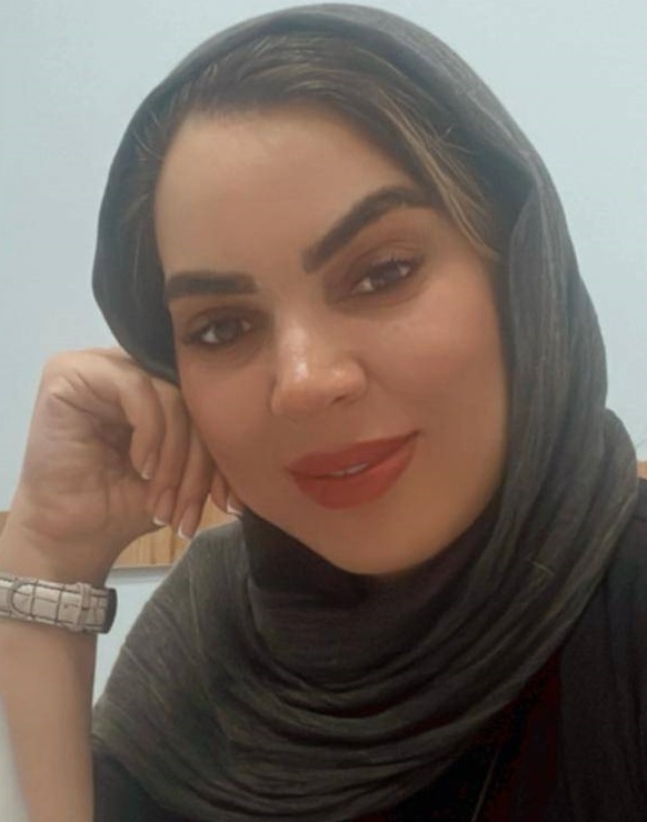 مریم کاظم پور